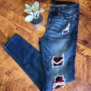 Judy Blue Buffalo 🐃 Plaid Patch Skinnies